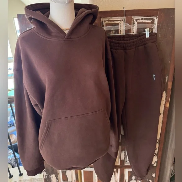 Comfrt Brown Hoodie and Sweatpants Set - size M - Picture 4 of 16
